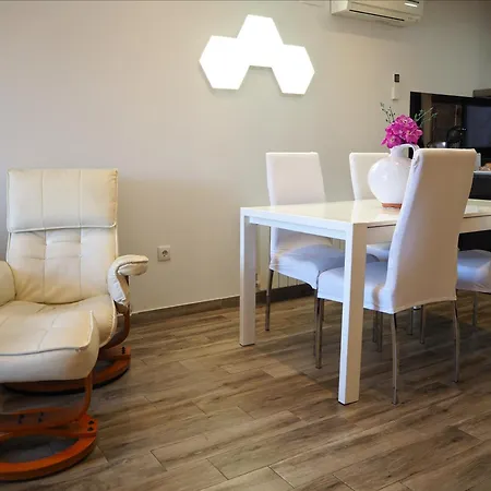 La Muralla Daire Zamora